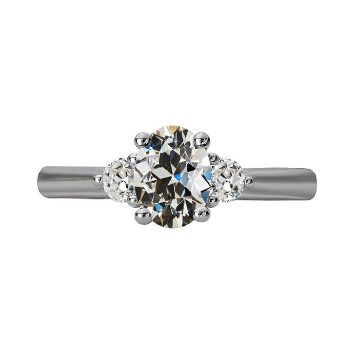 Anello 3 Pietre Ovale Vecchio Minatore E Naturale Diamanti Tondi Oro 14K 4 Carati