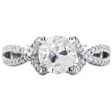 Anello Con Taglio Antico Con Vero Diamante 2.50 Carati Con Accenti Intrecciati Con Gambo Diviso