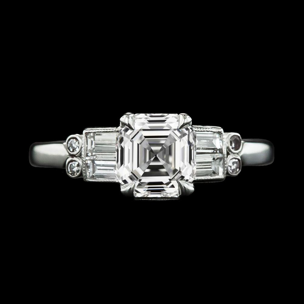 Anello Di Fidanzamento Con Genuino Diamante Asscher & Baguette 5,75 Carati