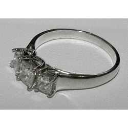 Anello Di Fidanzamento Con Genuino Diamante Taglio Principessa Da 2,01 Carati Con Tre Gioielli In Pietra