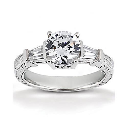 Anello Di Fidanzamento Con Tre Genuino Diamanti In Pietra Da 2.50 Carati. Oro Bianco 14K
