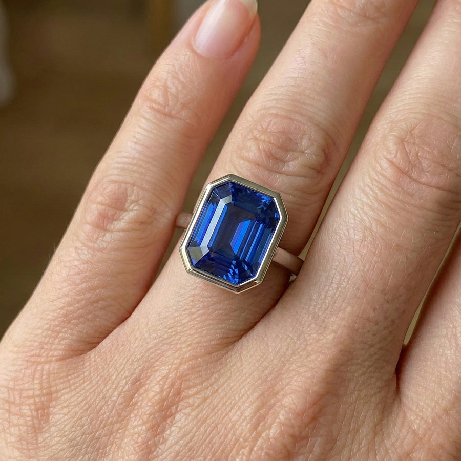 Anello Di Fidanzamento Con Zaffiro Da 5 Carati