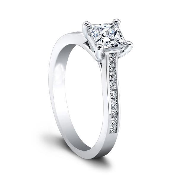 Anello Di Fidanzamento In Oro Bianco Con Naturale Diamanti Taglio Princess Da 2.80 Ct