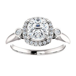 Anello Halo Con Naturale Diamante Centrale Con Tre Pietre Da 1,26 Ct, Oro Bianco 14K