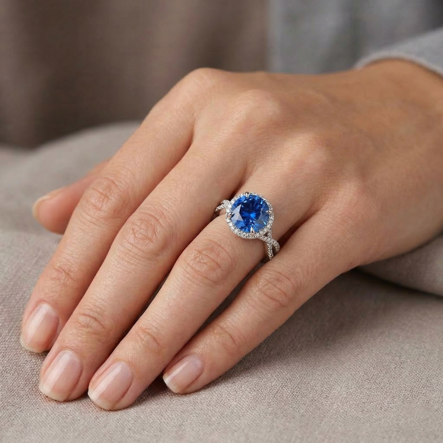 vero round diamante 4.85carati anello su bianco