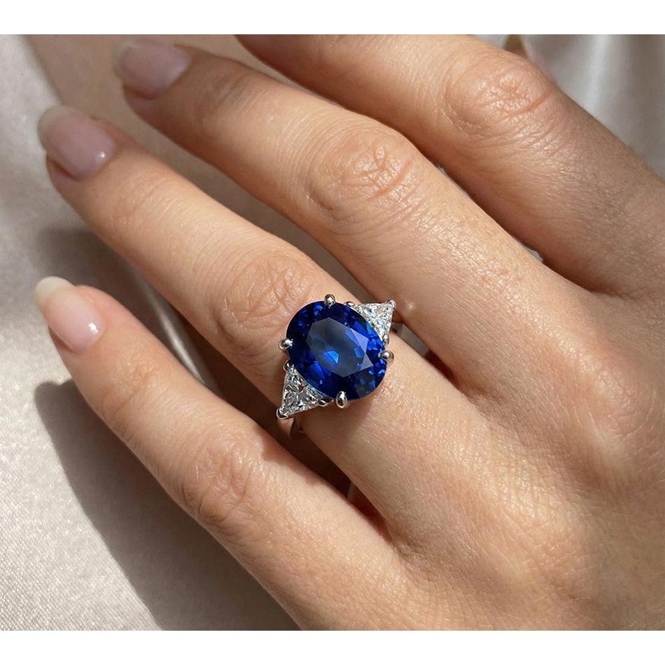 Anello Ovale Sri Lanka Zaffiro Trilioni Diamanti Naturali Autentici ( non creati in laboratorio ) 3 Pietre 6 Carati