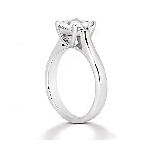 Anello Solitario Con Naturale Diamante Da 1.51 Carati Princess Cut E Vvs1