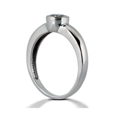Anello Solitario Con Vero Diamante Da 4.02 Carati In Oro Bianco 14K