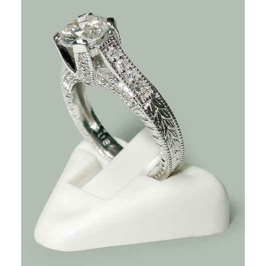 Anello Solitario In Oro Bianco Con Genuino Diamanti Rotondi Da 1.75 Ct Con Accenti
