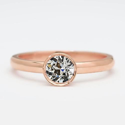 Anello Solitario In Oro Rosa Con Castone Rotondo Con Naturale Diamanti A Taglio Antico Incastonato 1,50 Carati