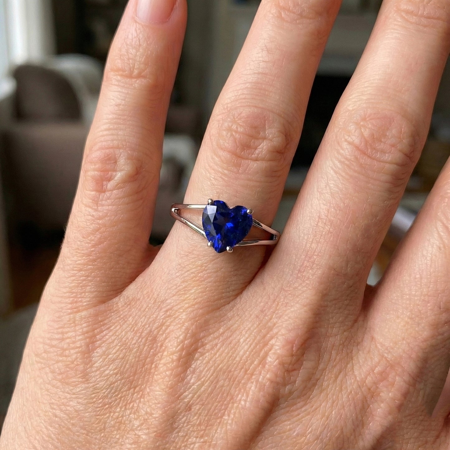 Anello Solitario Taglio Cuore Zaffiro Sri Lanka Gambo Spaccato 2.50 Carati