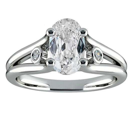 Anello Tre Pietre Ovale Old Miner Genuino Diamond Split Shank 6 Carati
