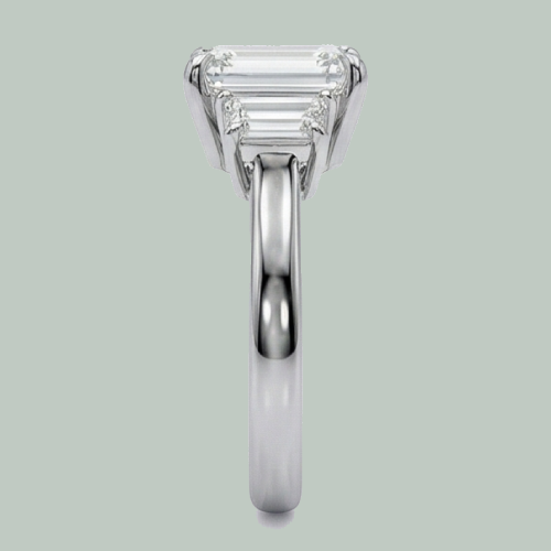 Anello Dell'Anniversario Asscher E Naturale Diamante Trapezoidale 5,50 Ct Artiglio D'Aquila 3 Pietre