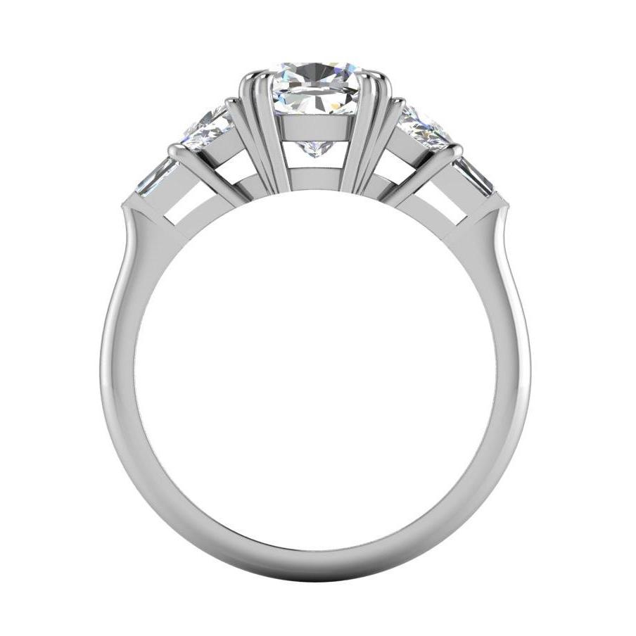 Anello Di Fidanzamento Con Naturale Diamante A Cuscino. 3 Carati. Taglio Trilioni. Oro Bianco 14K