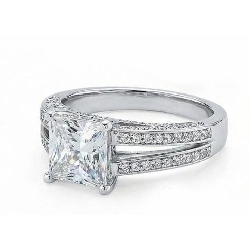 Anello Fantasia Anniversario Diamante 3,51 Carati Principessa Diamante Oro Bianco