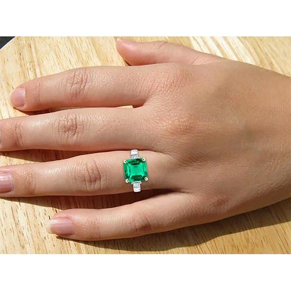 Anello con Diamante Estratto Dalla Terra Smeraldo Verde Naturale Taglio Asscher Per Donna