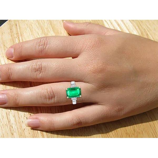 Anello con Grande Pietra Preziosa Verde Smeraldo Diamanti Estratti Dalla Terra Naturale Gioielli da Donna