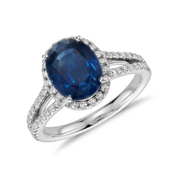 Anello con Zaffiro Blu Ovale E Diamanti Oro Bianco 14K