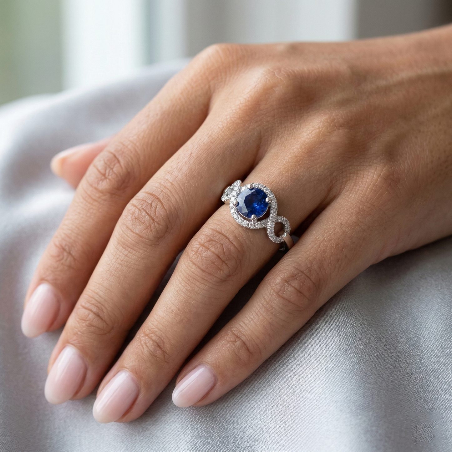 Anello con diamante a taglio rotondo con pietra preziosa zaffiro di Ceylon da 1,35 ct