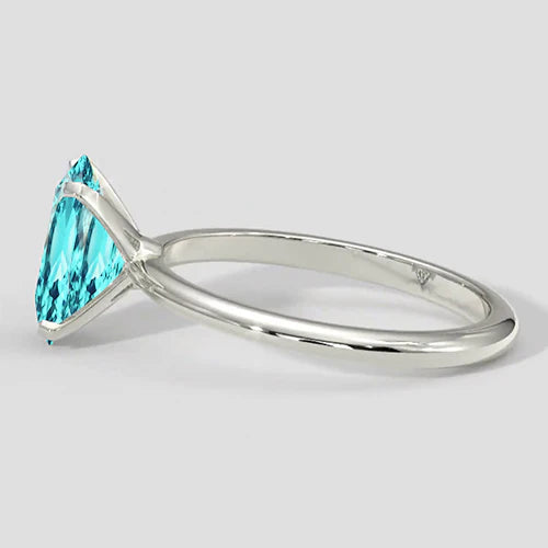 Anello con tormalina Paraiba taglio ovale da 2,50 carati