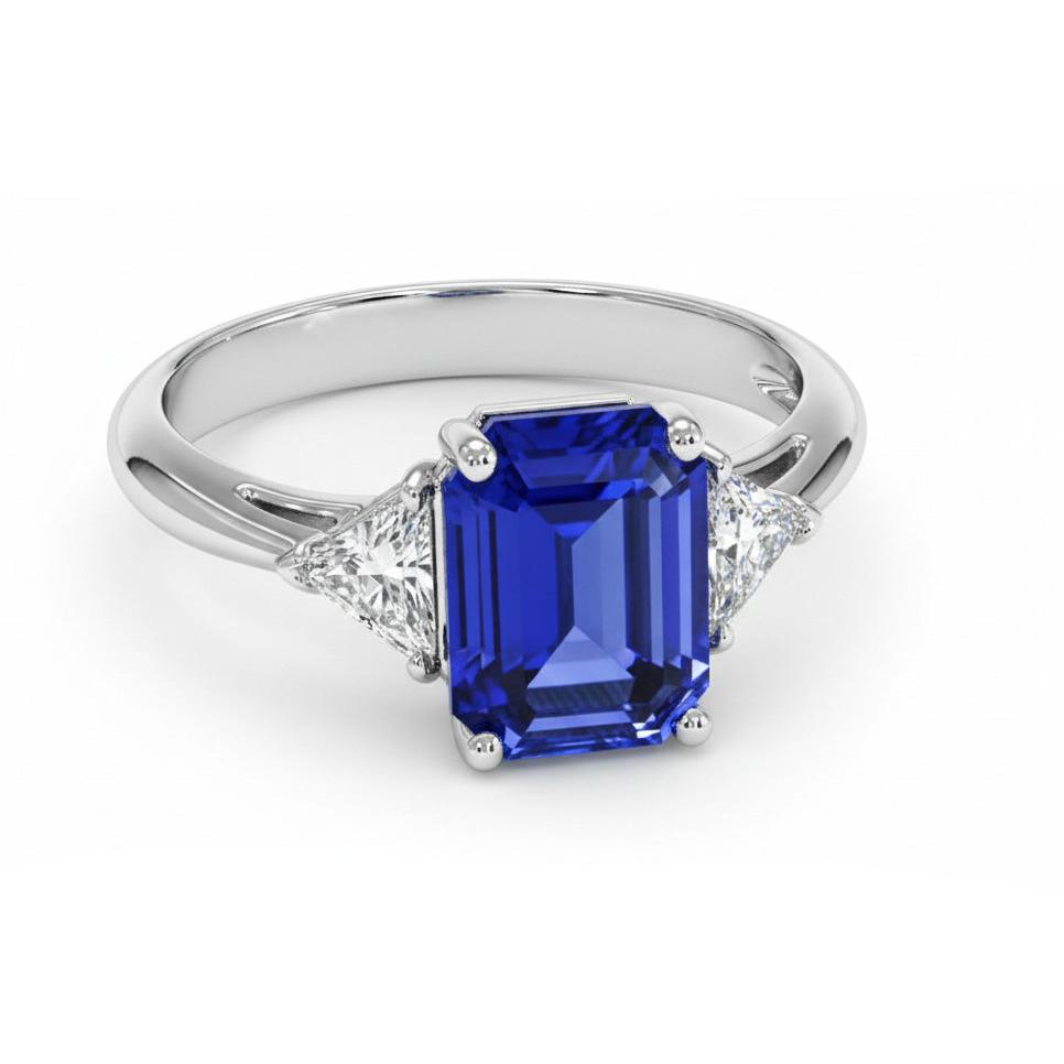 Anello da donna con tre diamanti e smeraldo. zaffiro dello Sri Lanka. 7 carati