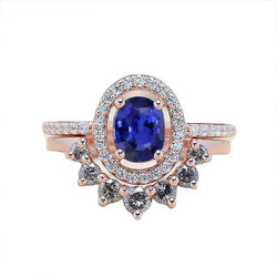 Anello di fidanzamento Halo con zaffiro blu da 3,50 carati e diamante ovale in oro bianco 14K