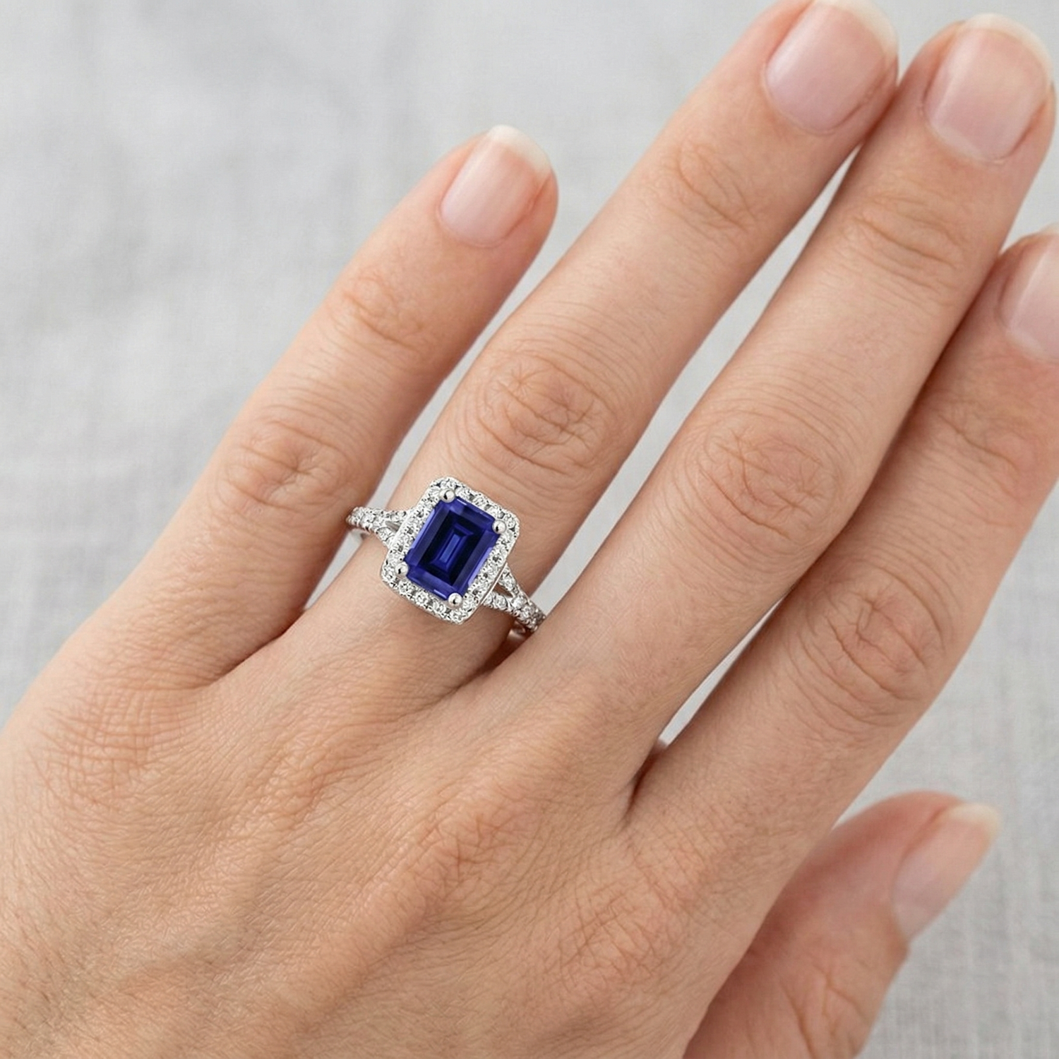 vero round diamante 3carati anello su bianco