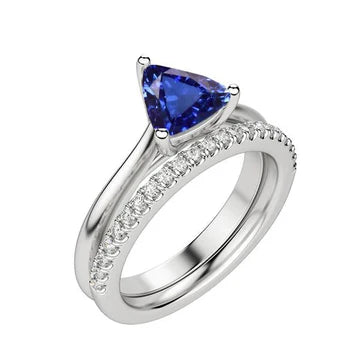 Anello di fidanzamento con pietre preziose trilioni e diamanti rotondi da 2 carati con oro bianco 14K