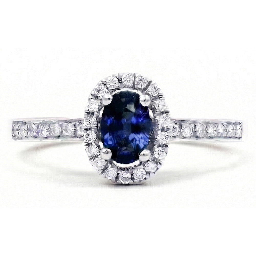 Anello in oro bianco 14K con zaffiro blu di Ceylon e diamanti da 2,50 carati