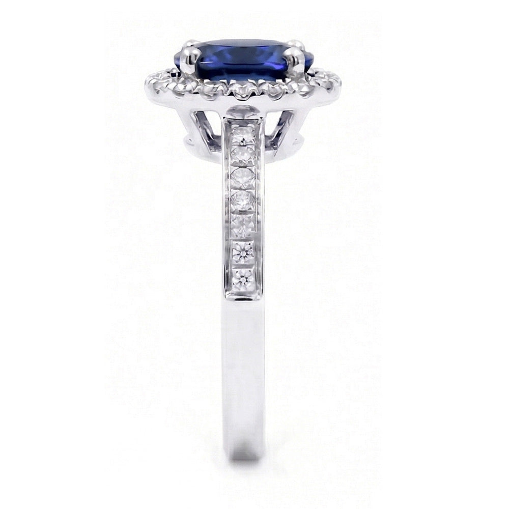 Anello in oro bianco 14K con zaffiro blu di Ceylon e diamanti da 2,50 carati