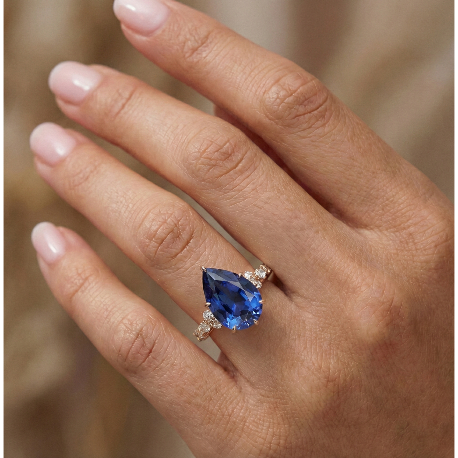vero pear diamante 5.50carati anello con accenti diamanti