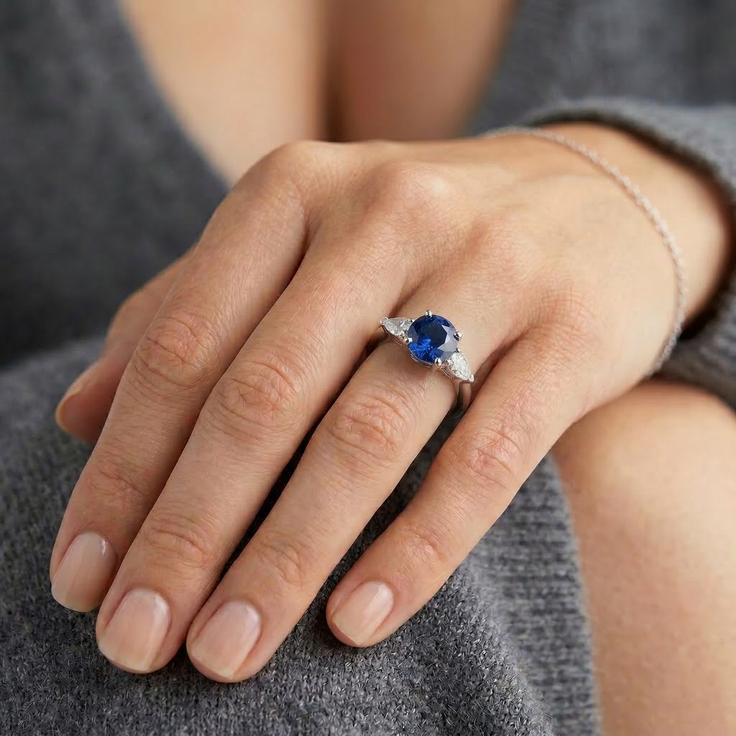 vero marquise diamante 2.50carati anello vista di profilo