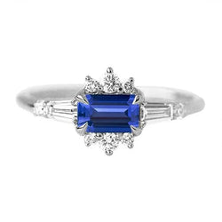 Anello taglio baguette e con zaffiro smeraldo da 2,50 carati e diamante rotondo in oro bianco 14k