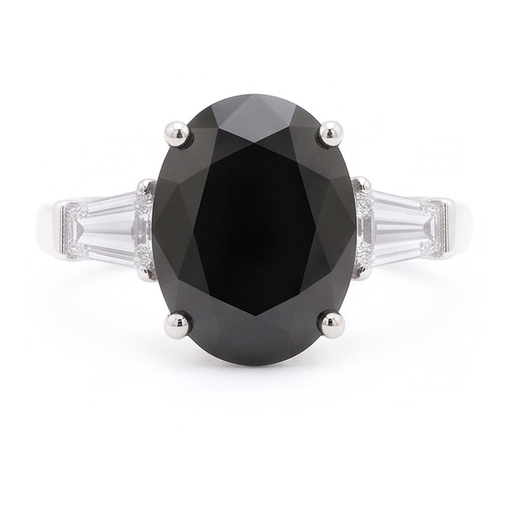 Anello a tre pietre in oro bianco 14K con diamante nero naturale ovale e baguette da 3,6 carati