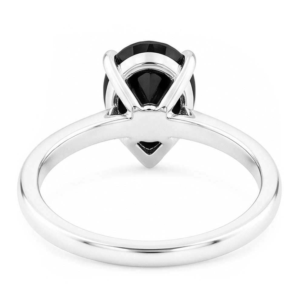 Anello di Fidanzamento Solitario Nero con Diamante Naturale a Goccia da 3,5 Carati in Oro Bianco 14K Liscio