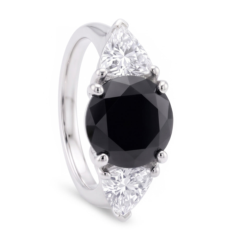 Saldi Venerdì Nero: Anello di Fidanzamento a Tre Pietre con Diamante Rotondo Naturale da 3,6 Carati e Taglio Trilliant in Oro Bianco 14 Carati