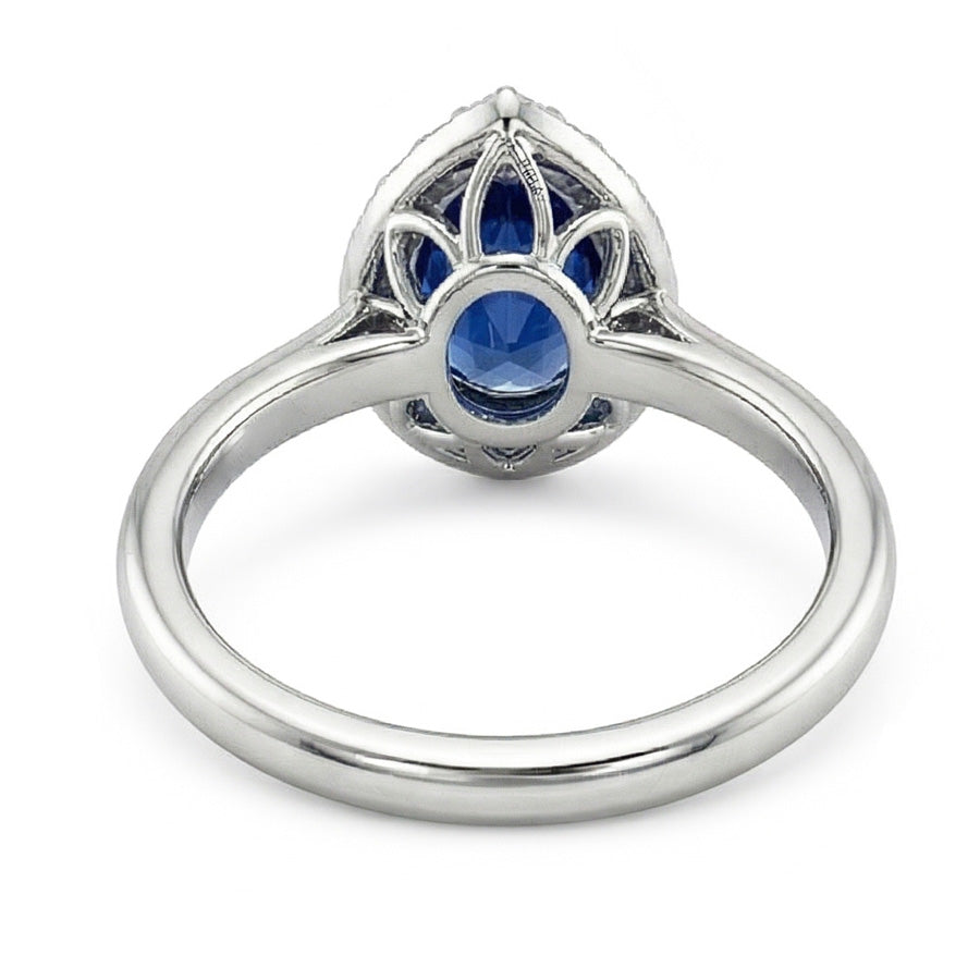 vero pear diamante 6.75carati anello vista di profilo