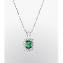 Collana di pietre preziose con Verde smeraldi e diamanti 4.50 carati in oro bianco 14K