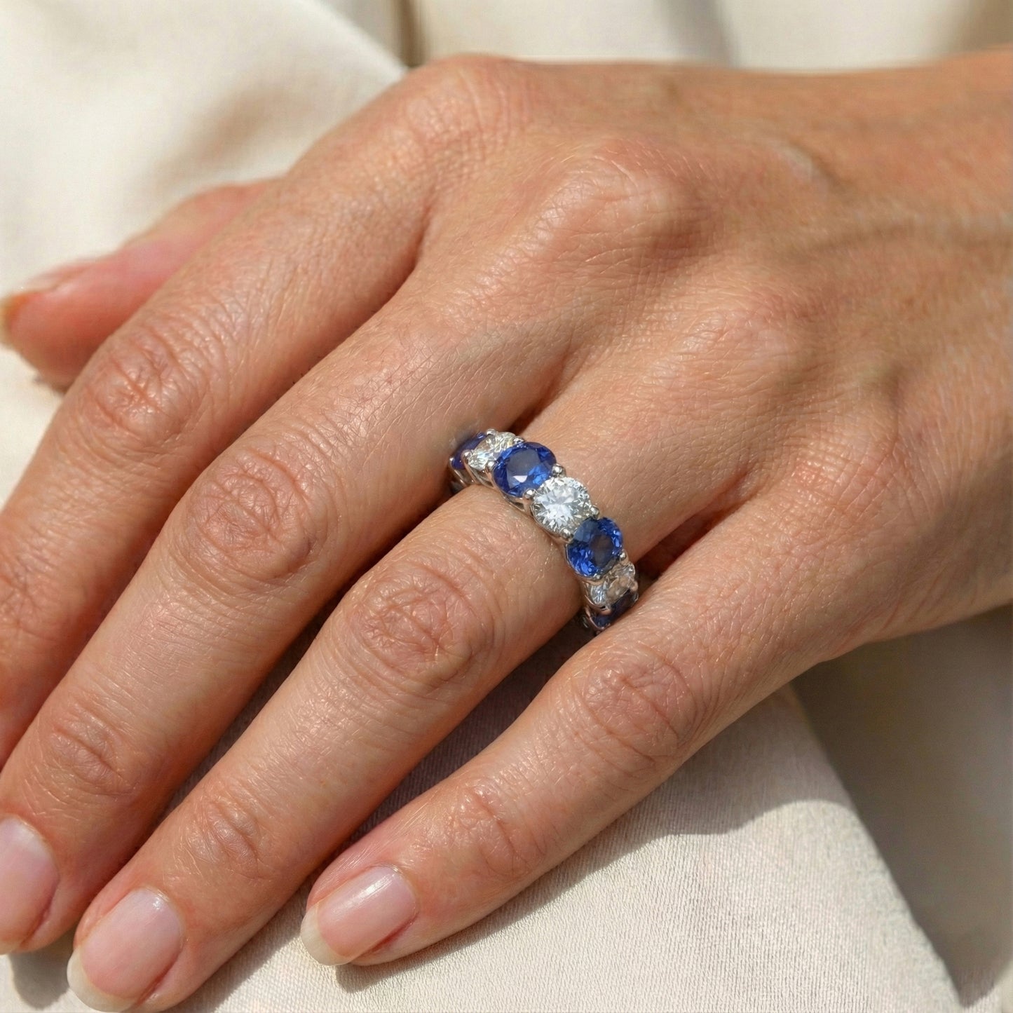 Comfort Fit zaffiro e fascia di diamanti 2,75 carati oro bianco