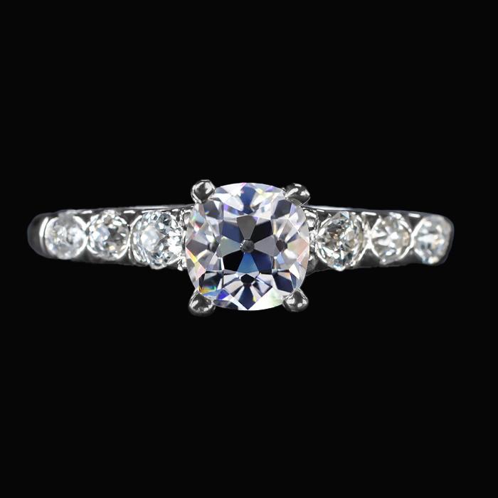 Cuscino Vecchio Minatore Naturale Diamante Lady's Ring With Accents Prong Set 3 Carati