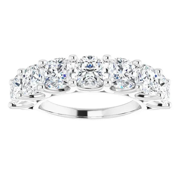 Cushion Vero Diamond Comfort Fit Half Eternity Band 5,25 Carati Oro Bianco 14K