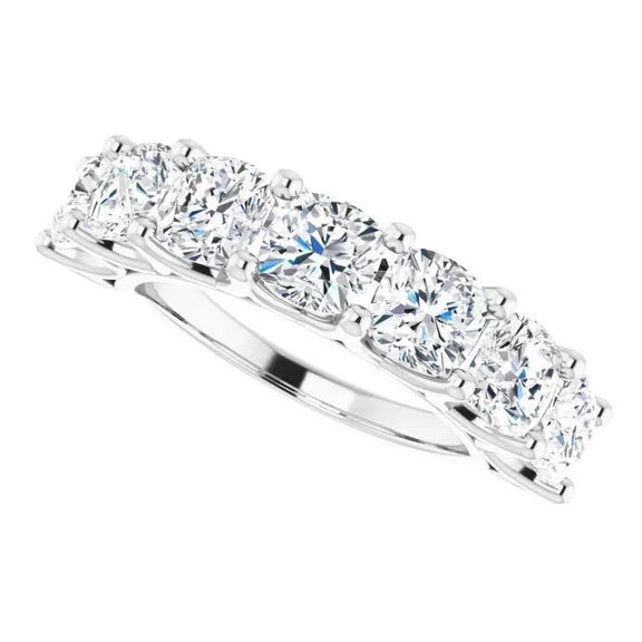 Cushion Vero Diamond Comfort Fit Half Eternity Band 5,25 Carati Oro Bianco 14K