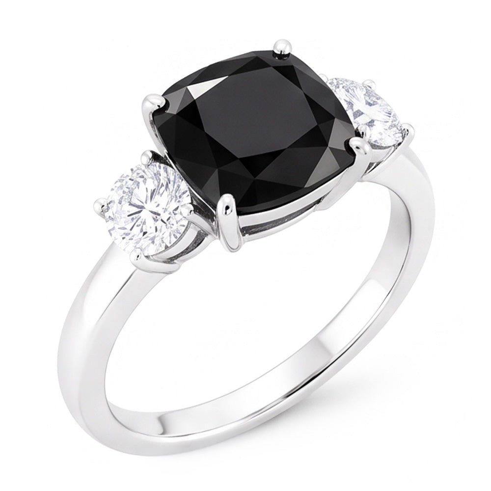 Anello di Fidanzamento a Tre Pietre con Diamante Nero Scuro Naturale Taglio Cuscino da 6 Carati in Oro Bianco 14K