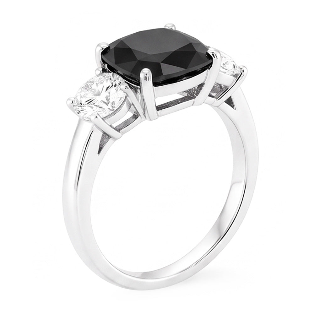 Anello di Fidanzamento a Tre Pietre con Diamante Nero Scuro Naturale Taglio Cuscino da 6 Carati in Oro Bianco 14K