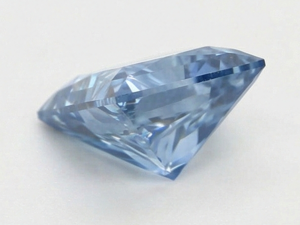 Diamante Azzurro Sciolto da 3 Carati a Taglio Principessa