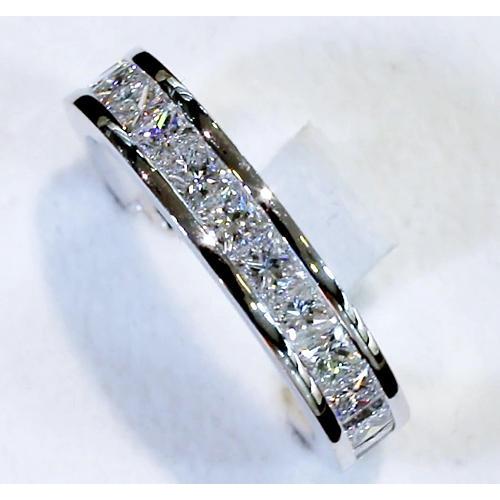 Fascia per L'anniversario Del Vero Diamante. 4,60 Carati. Taglio Principessa. Oro Bianco 14 Carati