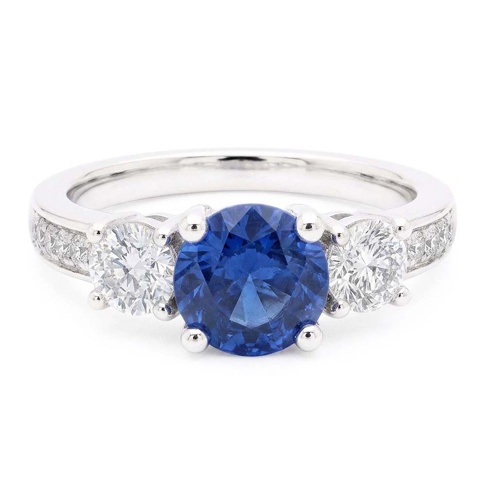 Fede nuziale con diamante scintillante. zaffiro blu di Ceylon rotondo 2.50 carati