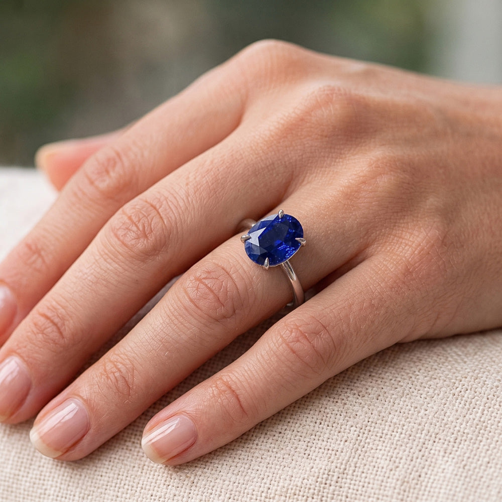 Fede nuziale solitario con zaffiro blu 3 carati in oro bianco 14K