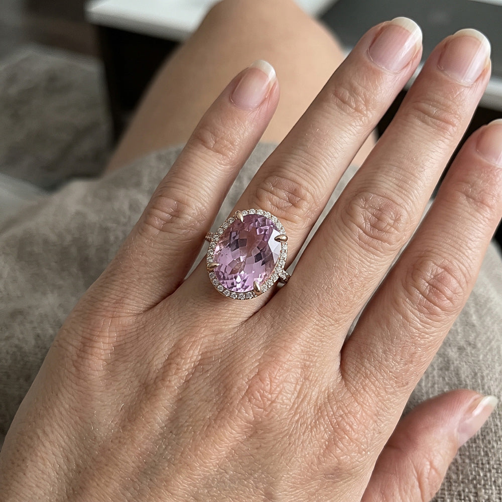 Gioielli in oro rosa massiccio con anello Kunzite rosa da 10.50 carati