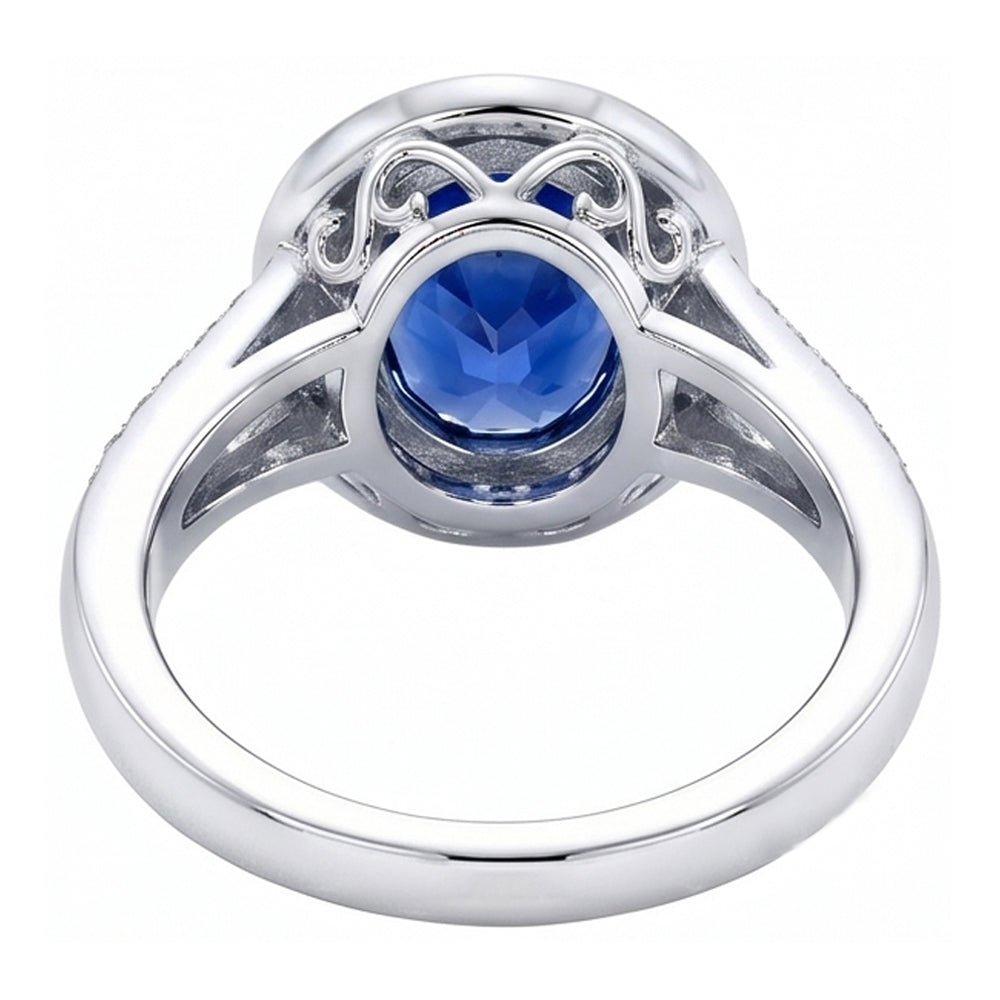 Grande zaffiro di Ceylon con diamanti da 4,75 ct Anello in oro bianco 14K